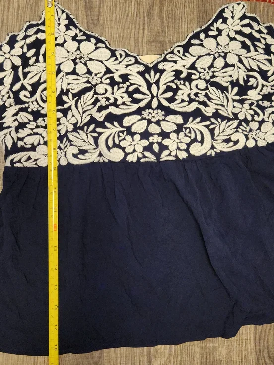 Savanna Jane Navy Floral Embroidered Tie-Strap Tank Top Size Medium NWT - Picture 11 of 11